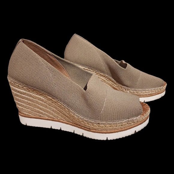 Gentle Souls by Kenneth Cole Women's Elyssa Wedge Platform Size 9 - Picture 2 of 9